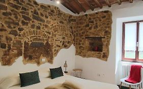 Casa Costa Delle Caserme